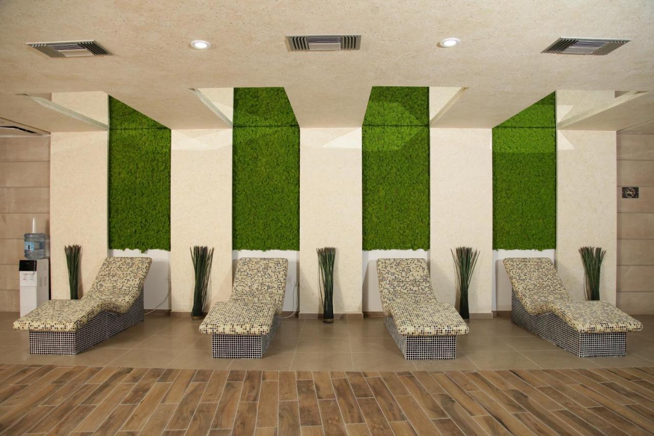 Hotel Sky Гевгелія Екстер'єр фото Spa at the Grand Hotel