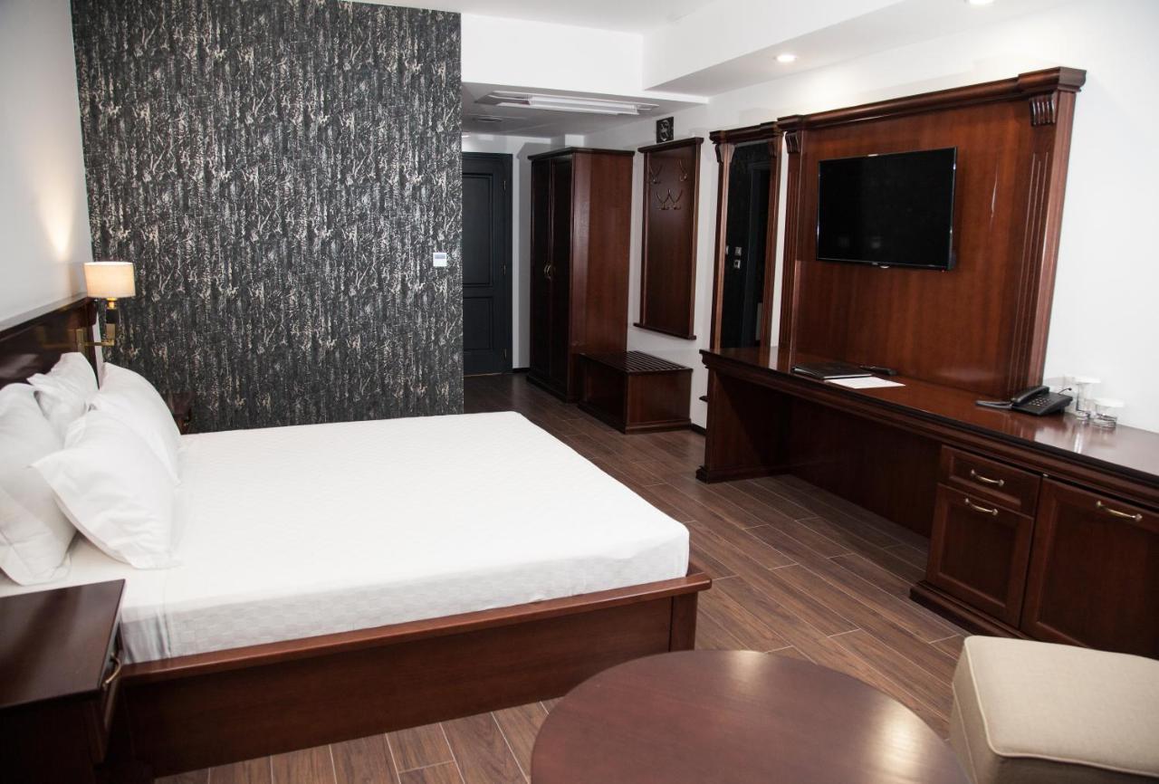 Hotel Sky Гевгелія Екстер'єр фото A room at the hotel
